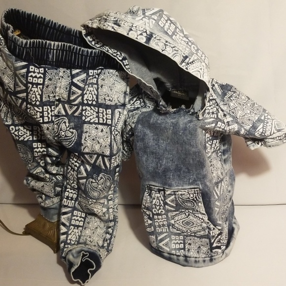 Black Lacquer Matching Set - Picture 2 of 8